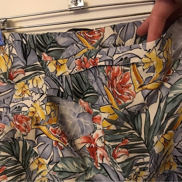 𝅺WOMEN’S medium floral mini.  Zara Trafaluc Collection. - Picture 3 of 5